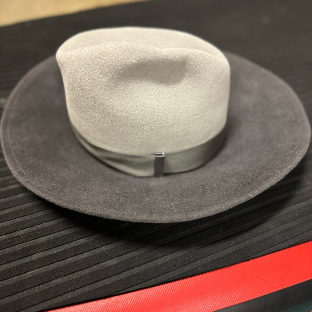 GIGI BURRIS MILLINERY Wool Velour Finish Felt Hat